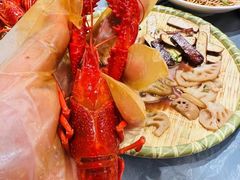-肥肥虾庄·金牌油焖大虾(东湖欢乐谷店)