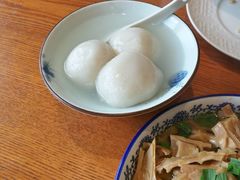 招牌团子-翠山·映月湖景餐厅(映月湖公园店)