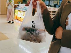 -洪氏嗨捞·广东猪肚鸡·椰子鸡火锅(西咸万象城店)