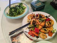 -五谷芳乳鸽王(梅沙老店)