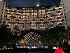 -三亚湾海居铂尔曼度假酒店