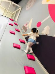 -MINI MARS KIDS CLUB亲子家庭中心(长宁天山店)