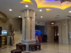 -碧中海汤泉汗蒸酒店