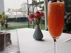 雪梨胡萝卜汁-月亮花园扒房西餐(天来大酒店店)