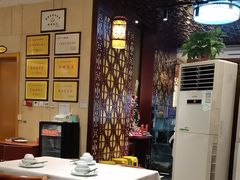 -江城小馆陕南妈妈菜·全球旅行餐厅(钟楼店)