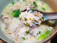 三鲜粥-珍记海鲜粥·海鲜粉