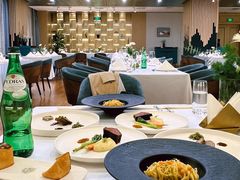 -华凌牛庄西餐厅(乌鲁木齐华凌美爵大饭店)