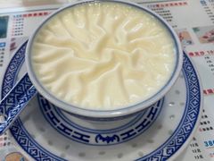 -广信牛奶甜品世家(台东店)