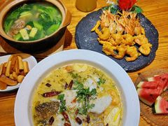 -花溪雨·森林餐厅(石基店)