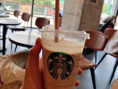 -星巴克(潍坊泰华广场店)