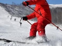 -亚布力新体委滑雪场