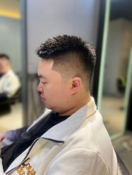 -不迫先生专业男士剪发