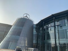 -奔驰北京极光星徽(四元桥店)