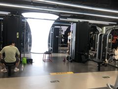 -超鹿运动(五四路恒力城店)