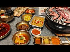 -草家酱蟹炭火烤肉店(珲春南路二店)