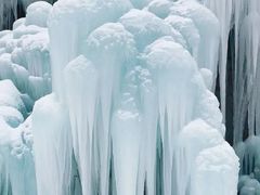 -大平台龙居瀑布旅游区