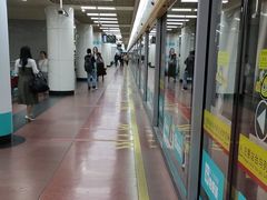 -公园前(地铁站)