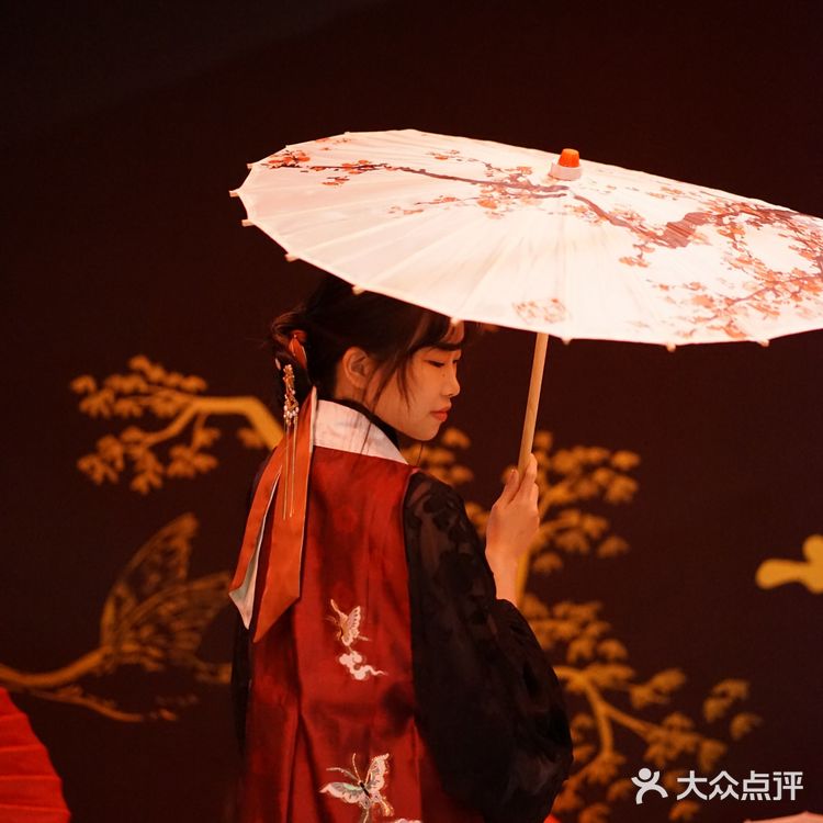 【魔都看展】国风新风尚[加油]快来这个赋予国乐新血液的网红打卡地