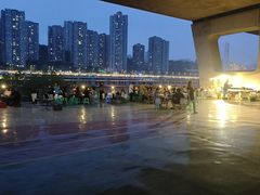 -渔人湾码头海鲜市场负二楼