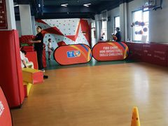 -悦动体能篮球羽毛球网球(三里河店)