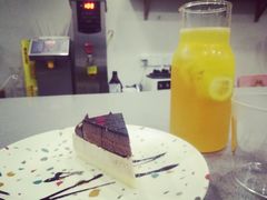 -留白咖啡(人民巷八号大院店)