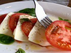 马苏里拉配番茄-FABIO’S费比欧披萨餐厅