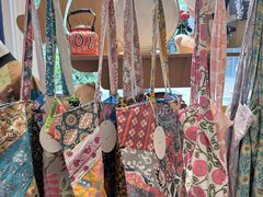 -恋物百货商店(华侨城店)