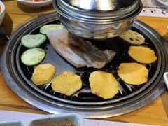 厚切五花肉-唯成•韩国炭火烤肉 유성고기