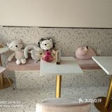 座位附近都有充电口，这里环境不错