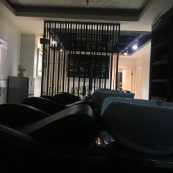 -苑苑发型设计