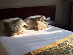 iphone_upload_pic-春兰国宾馆(凤城河风景区老街店)