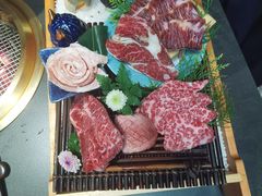 -铭牛烧肉·和牛海鲜自助(高新月牙湖店)