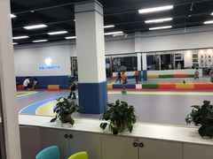 -米高蓝斯克国际轮滑中心(中铁建店)