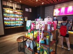 -星巴克臻选(周浦万达店)