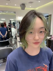 -BULB STUDIO 巴柏明星发型工作室