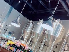 -HUZI虎滋精酿餐吧(京西大悦城店)