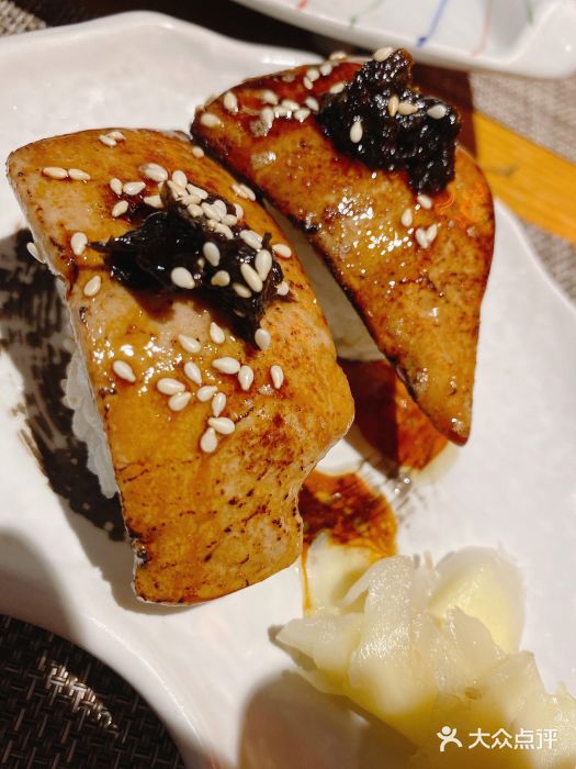 有喜屋·鲜鸡板前烧鸟(徐家汇店)鹅肝寿司图片