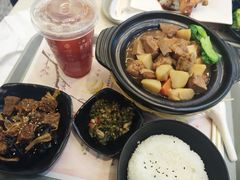 -东方既白(上海浦东国际机场)