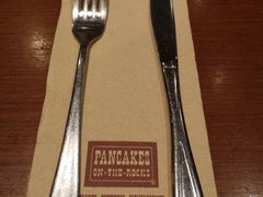 -Pancakes on the rocks(Darling Harbour)