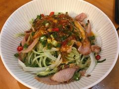 猪颈肉沙拉-saigon saigon | 西贡西贡(滨北店)