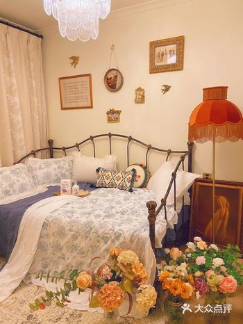 少女心满满的卧室  这间屋子只有8平米～超级mini