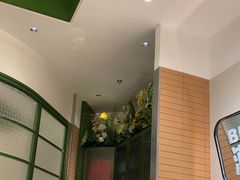 -潮界(LU·ONE凯德晶萃广场店)