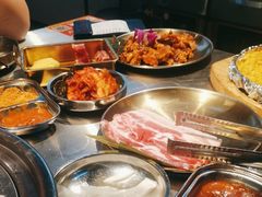 -哈哈碳都·牛肋条无限自助烤肉(宝龙店)