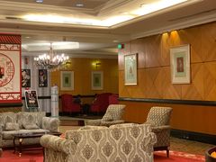 -深圳富苑皇冠假日套房酒店