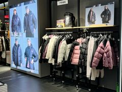 -赛格国际购物中心(小寨店)