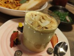 椰子瀑布蛋糕-周沫西餐(漫广场店)