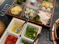 -得意咚瓜·顺德鱼生·冬瓜火锅(深圳首店)