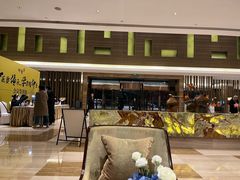 -南阳建业森林半岛假日酒店
