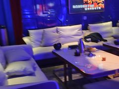 -宝岛甲壳虫KTV(蓝天路店)