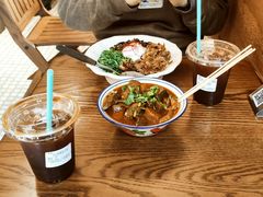 -CowCow其其·牛杂咖啡公司(六运店)
